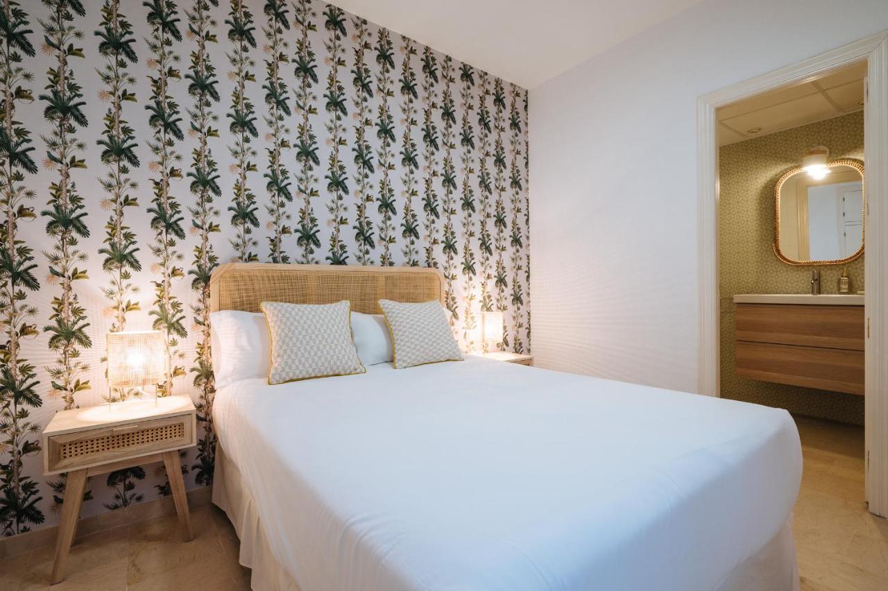 Lirio - Private Parking Included * Sevilla