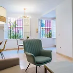 Lirio Suite Apartment - Private Parking Included